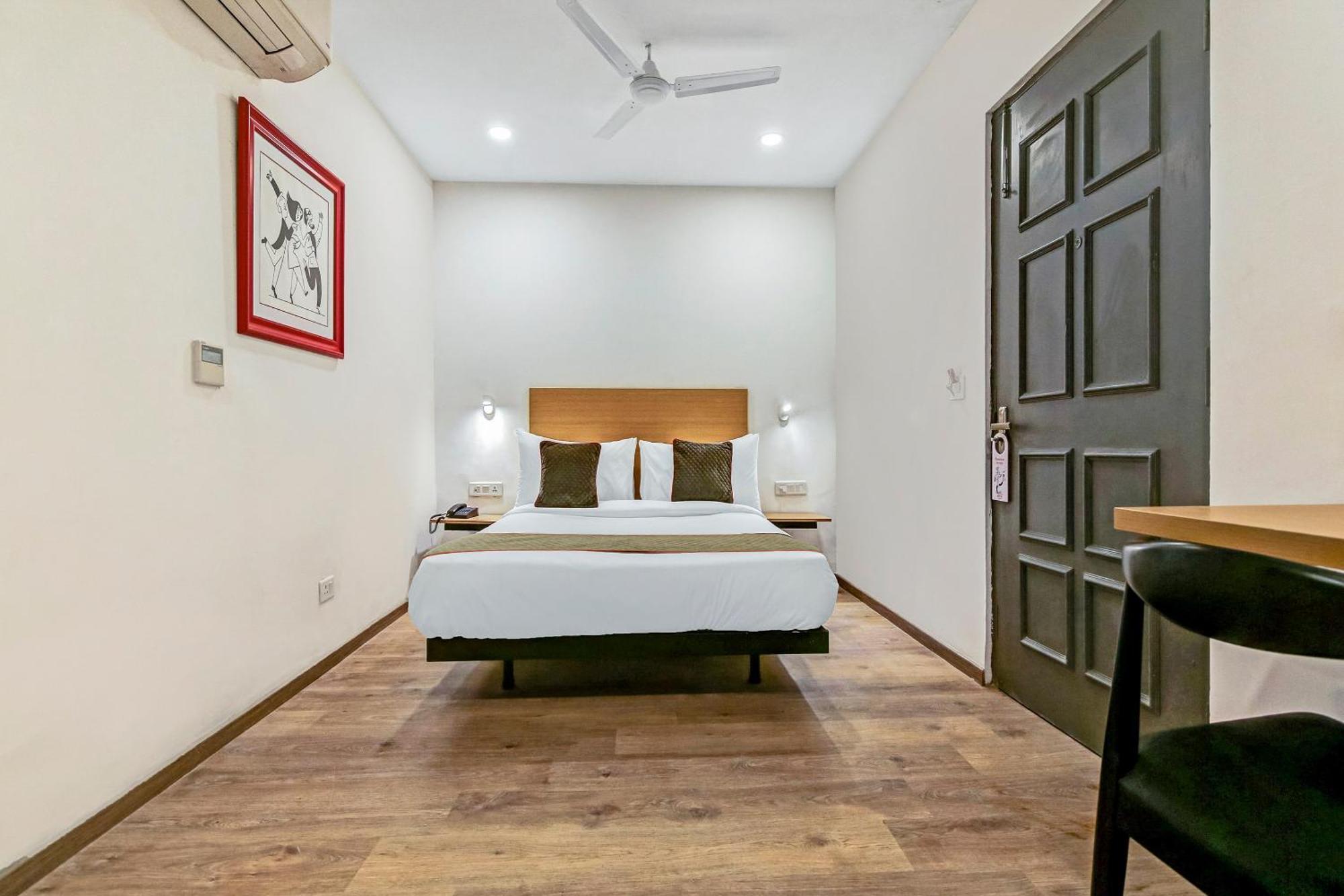 Townhouse Knowledge Park ||| Near Sharda University Greater Noida Exterior foto